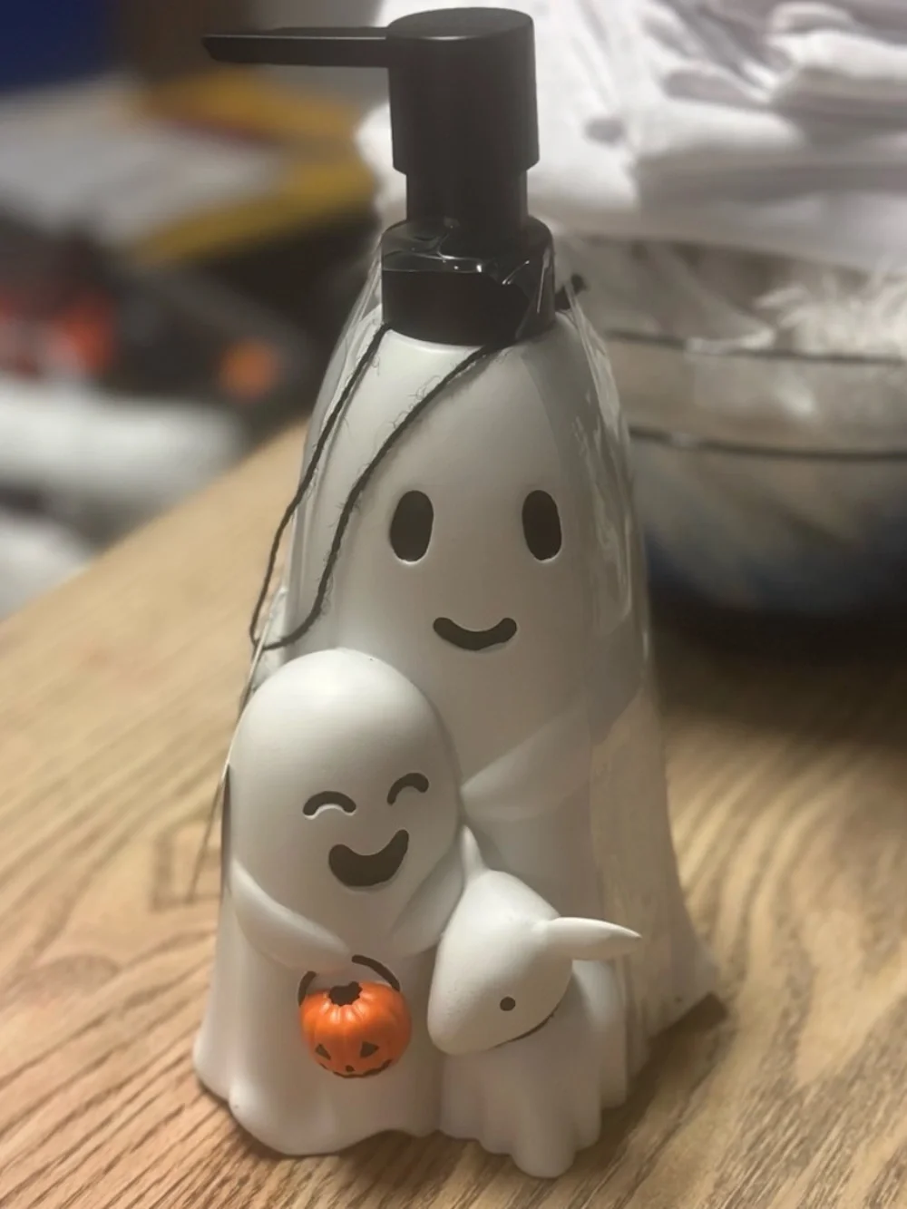 Cute Ghost Family & Puppy Halloween Soap Dispenser White Ceramic Pumpkin Spooky